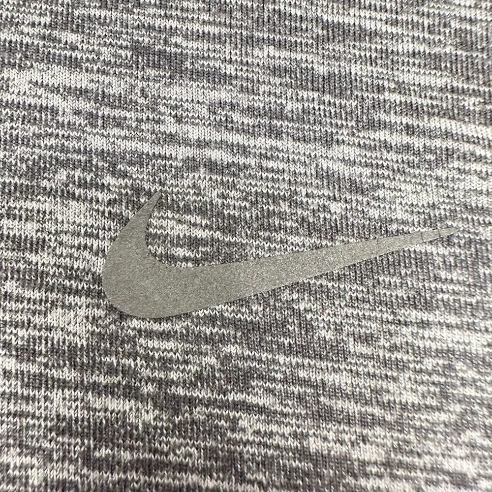 Nike Dri-Fit 1/4 Zip Running Shirt Womens Small Heather Gray Stretch Long Sleeve